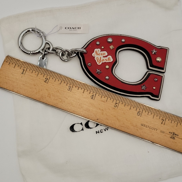 💥SALE💥🔥NWT🔥 Coach "C" Bag Charm - Picture 5 of 7